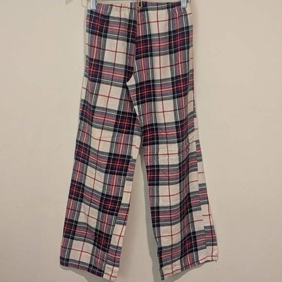 Tommy Hilfiger Red and Blue Plaid Sleepwear - Picture 3 of 11